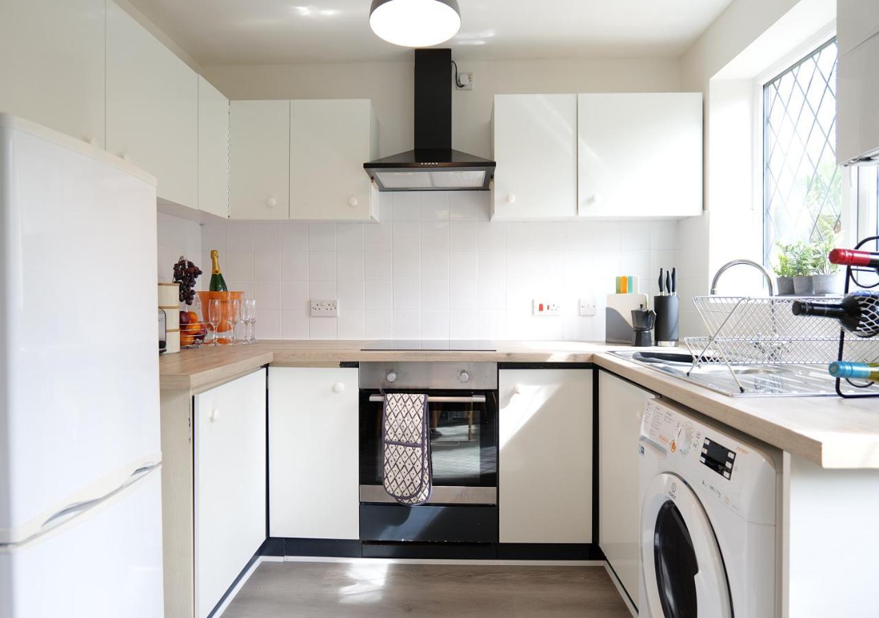 Modern Spark Home With Parking, Garden, Wi-Fi Birmingham Exteriér fotografie