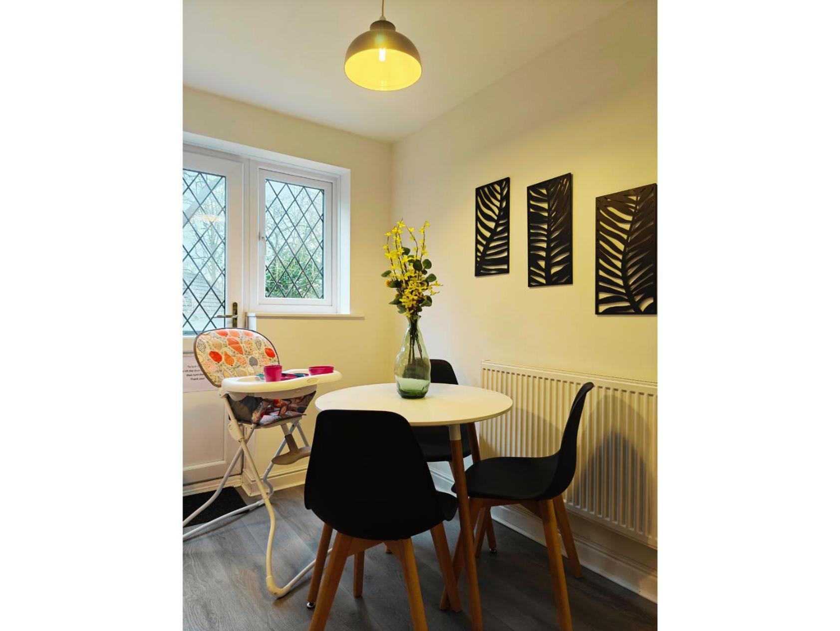 Modern Spark Home With Parking, Garden, Wi-Fi Birmingham Exteriér fotografie