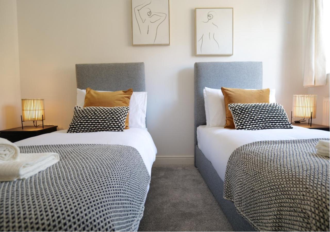 Modern Spark Home With Parking, Garden, Wi-Fi Birmingham Exteriér fotografie